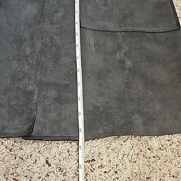 EUC Tahari grey faux leather coat sz M - Picture 6 of 11